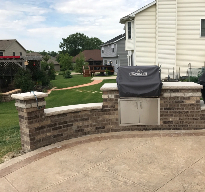 outdoor kitchen with bricks